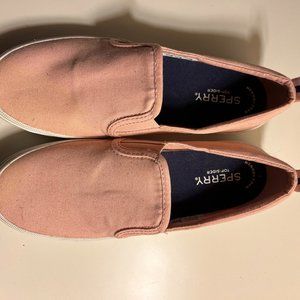 Sperry Women's Crest Twin Gore Canvas Slip On - Pink